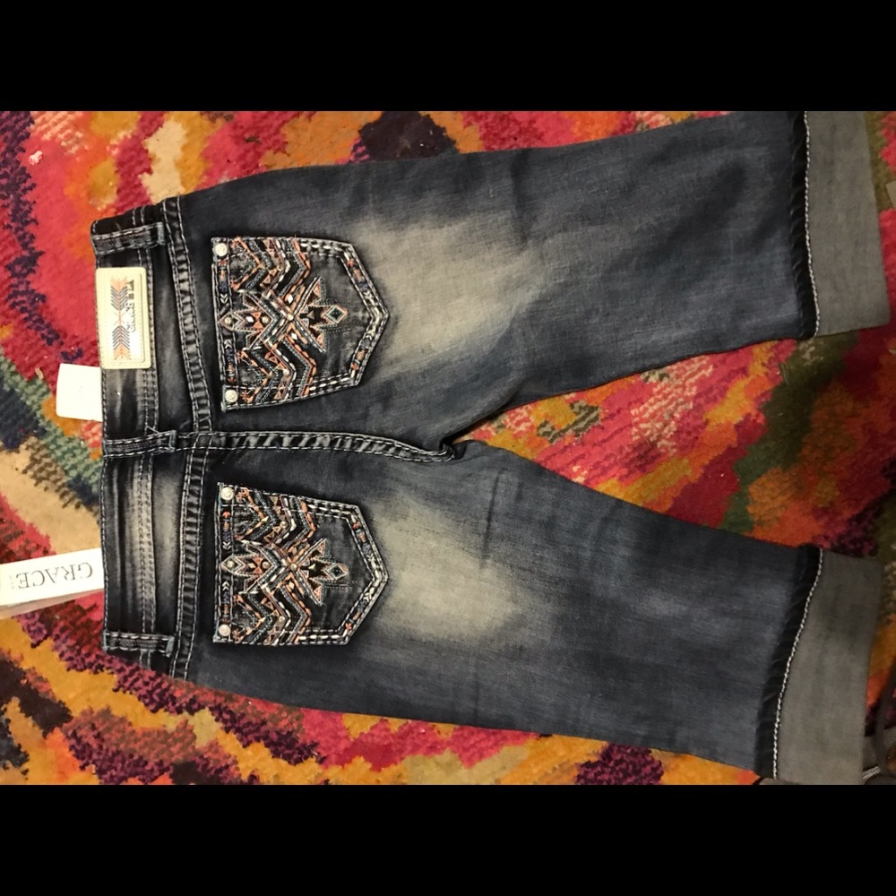 Knee pants